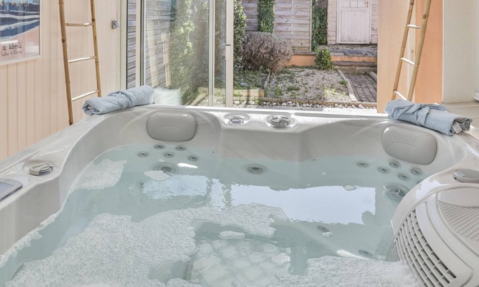 Les Sables d'Olonne Villa | Villa LS - Agréable Villa avec piscine et jacuzzi