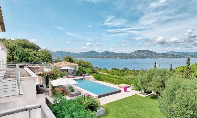 Cote d'Azur- French Riviera Villa | Villa Luce Summary: V