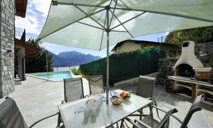 Naggio Villa | Villa Lumbini, Plesio, Italy