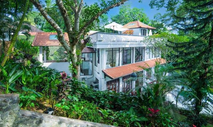 Cepaka House | VILLA LUSIA RUMAH JOJO