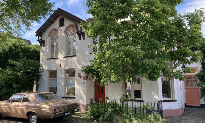 Bergen Villa | Villa Magnolia - Five Bedroom Villa, Sleeps 9