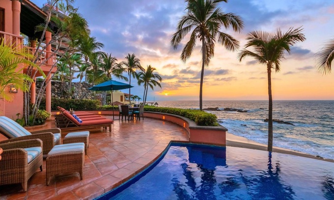 South Shore Hotel Area Villa | Villa Marea Baja (This is directly with the Owner)