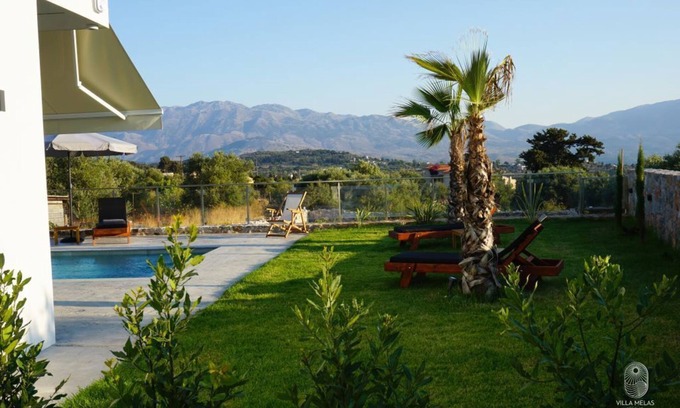 Kefalas Villa | Villa Melas private pool in Kefalas