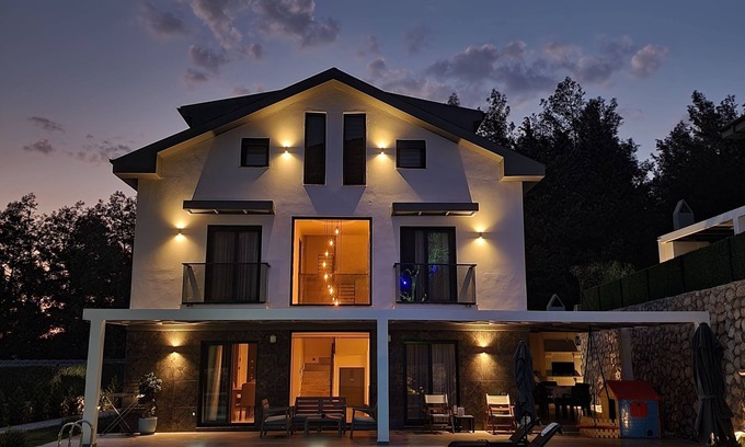 Oludeniz Villa | VILLA MEYSA 4-bedroom Fethiye