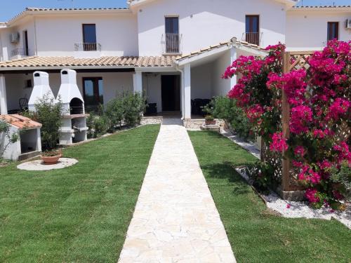 Sant'Anna Arresi House | Villa Mirto
