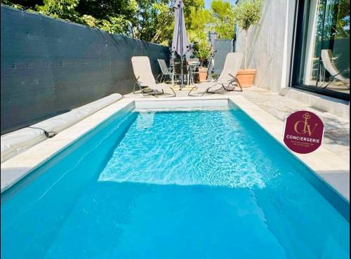 Saint-Maximin House | Villa moderne 3 ch piscine privée parking