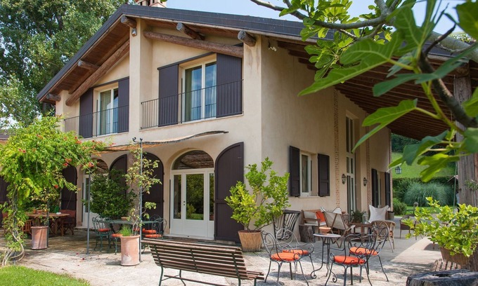 Sariano Villa | Villa Monia - Four Bedroom Villa, Sleeps 8