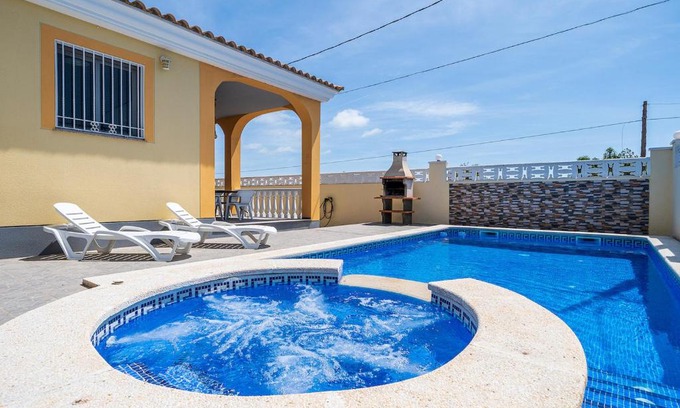 Alcanar Villa | villa montecarlo