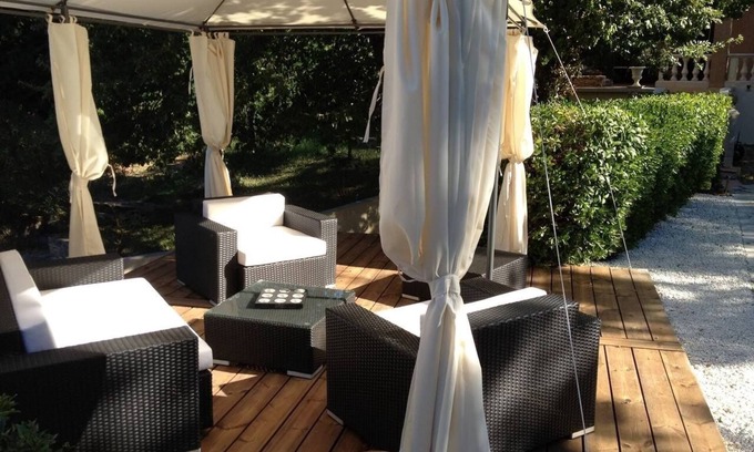 La Bouilladisse Bed & Breakfast | Villa Nara Chambre d'hotes