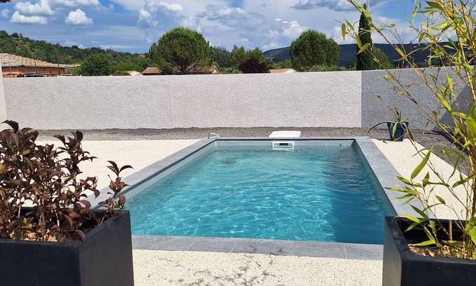 Vallon-Pont-d'Arc Villa | Villa Neuve Avec Piscine Privée