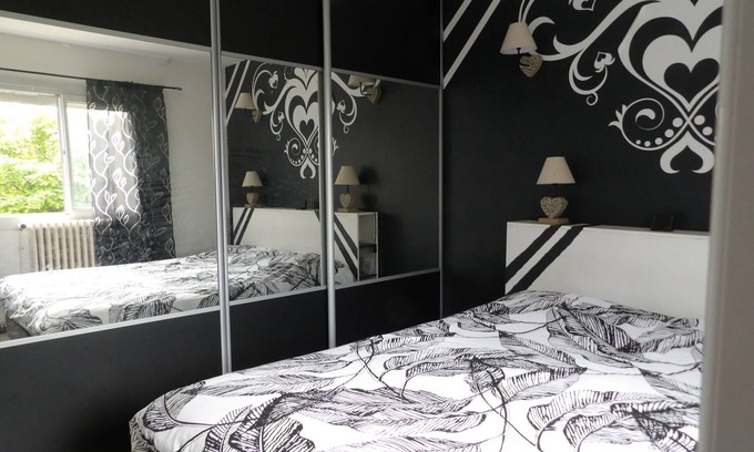 Tremblay-en-France Apartment | Villa Nevenka & Margarita