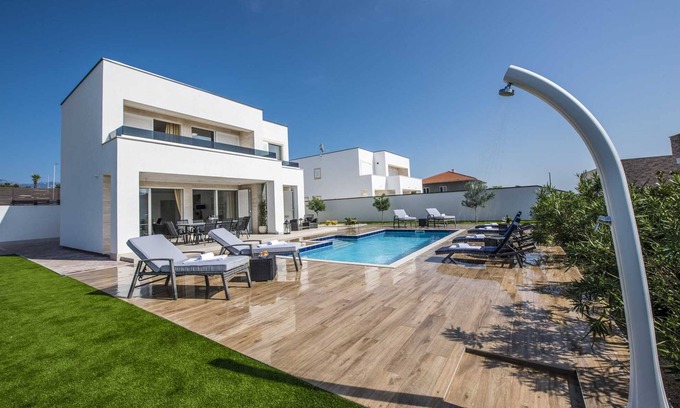 Novalja Villa | Villa Novalis with Pool II