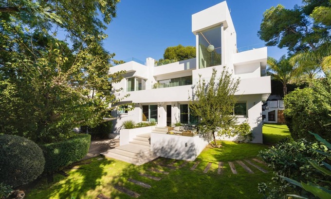Nueva Andalucia Villa | Villa Nueva Andalucía | Ref. #107