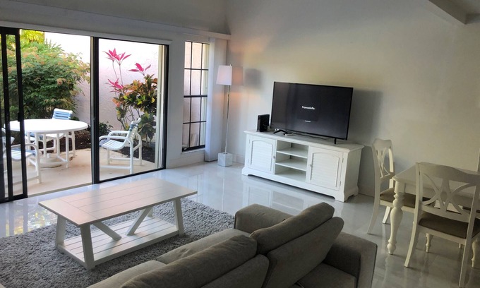 Port Saint Lucie House | Villa of Sandpiper in a community gate