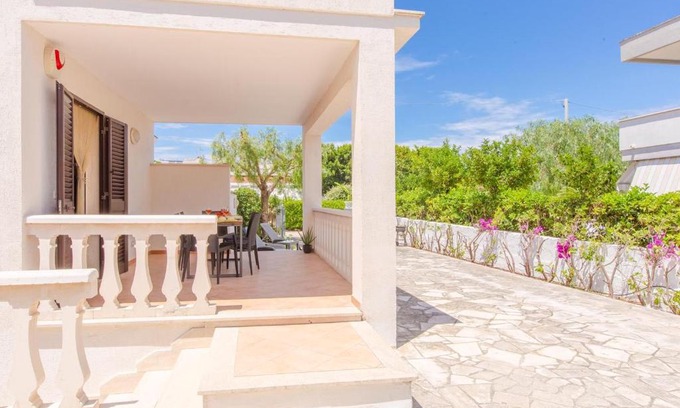 Torre Santa Sabina Villa | Villa Orchidea