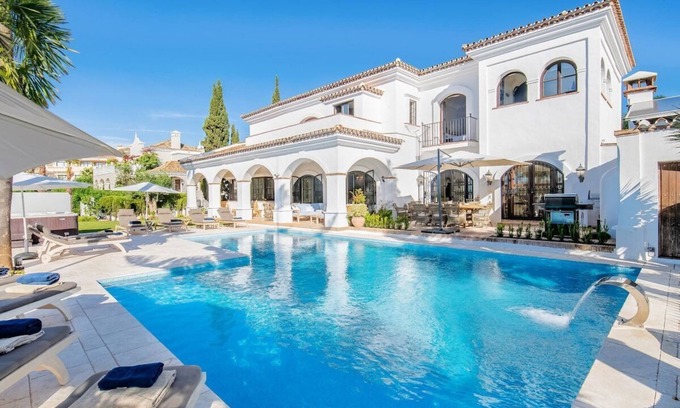Marbella Villa | Villa Palmera - Wonderful Andalusian style villa!