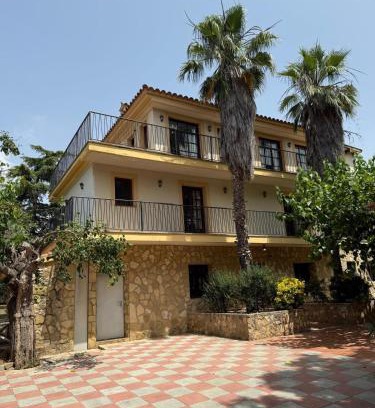 Reus Villa | Villa paz mi refugio