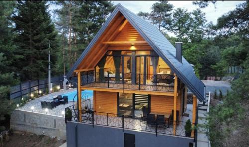 Tuzla Canton Villa | Villa Pine