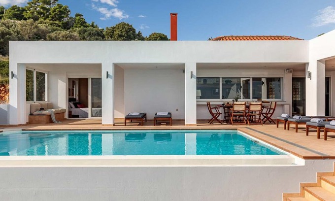 Alonissos Villa | Villa Porfyra: Large Private Pool, Walk to Beach, Sea Views, A/C, WiFi