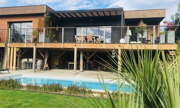 Lacanau House | Villa Regard sur le lac with private pool and view of Lac de Lacanau