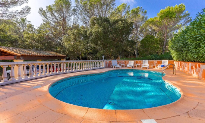 Saint-Raphael Villa | Villa 'Rez De Jardin Dans' with Private Pool, Private Terrace and Wi-Fi