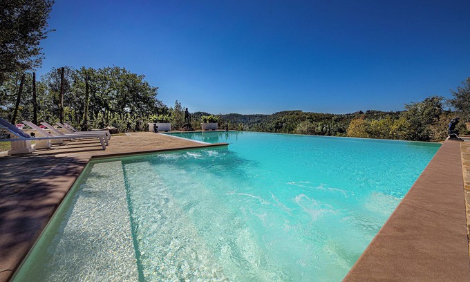 Bucciano Villa | VILLA ROMANA