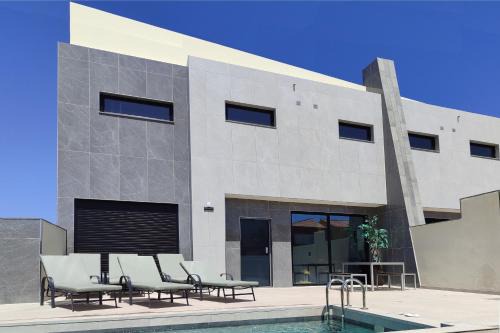 Ciudad Universitaria Villa | Villa Royale Rex has got it all