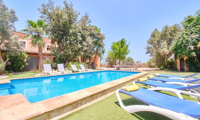 Muro Villa | Villa 'Rural Son Pou' with Mountain View, Wi-Fi and Air Conditioning