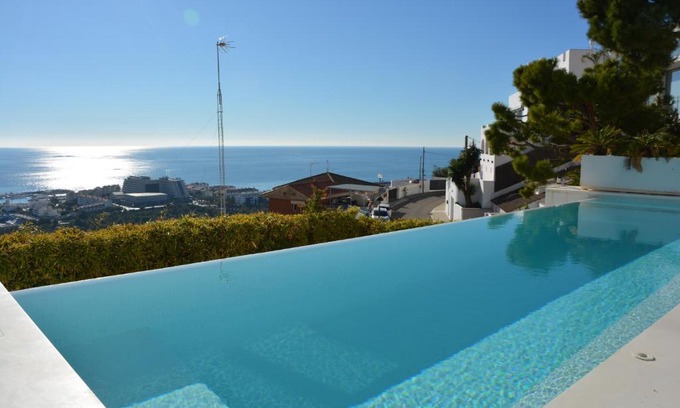 Sitges Villa | Villa Sitges Bianca Amaizing View Design 10 min walk from beaches