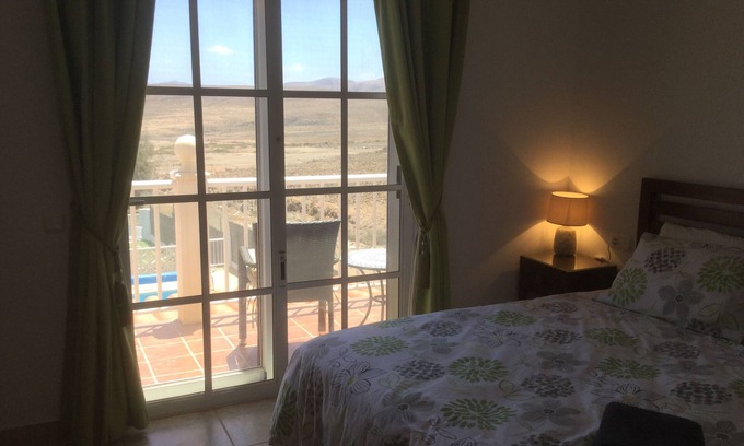 Caleta de Fuste Villa | Villa Sol 2 Bedroom Villa With Private Heated Pool in La Colina.