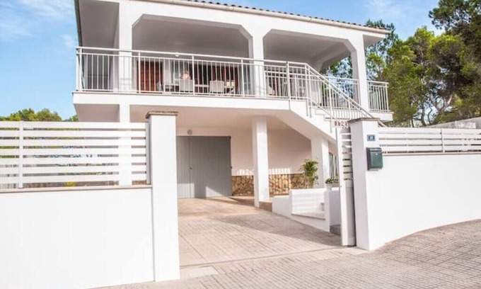 Son Serra de Marina Ski Chalet | Villa Son Serra de Marina