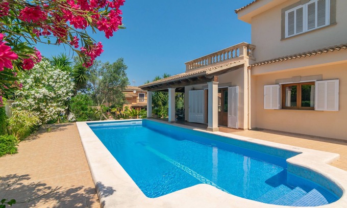 Son Serra de Marina Villa | VILLA SON SERRA - Nice house with private pool 750 metres from the beach with free Wifi