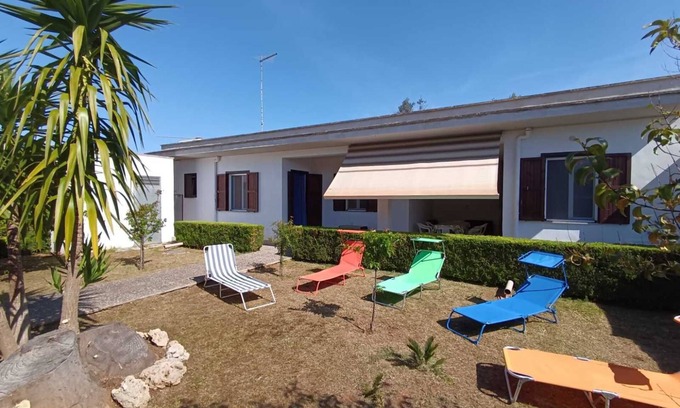 San Pietro in Bevagna House | Villa Specchiarica