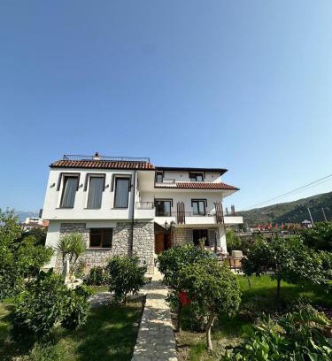 Berat Hotel | Villa Starova