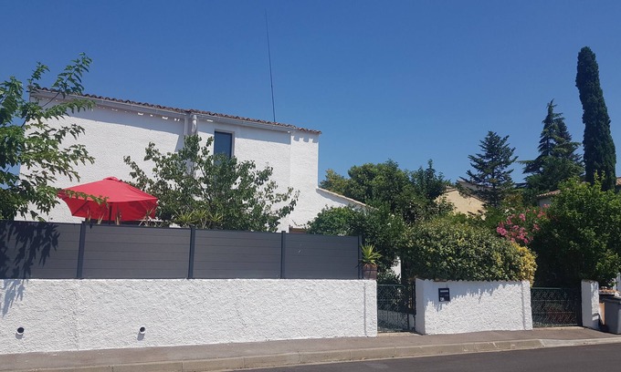 Saint-Gely-du-Fesc Villa | Villa - Swimming pool- 5 bedrooms