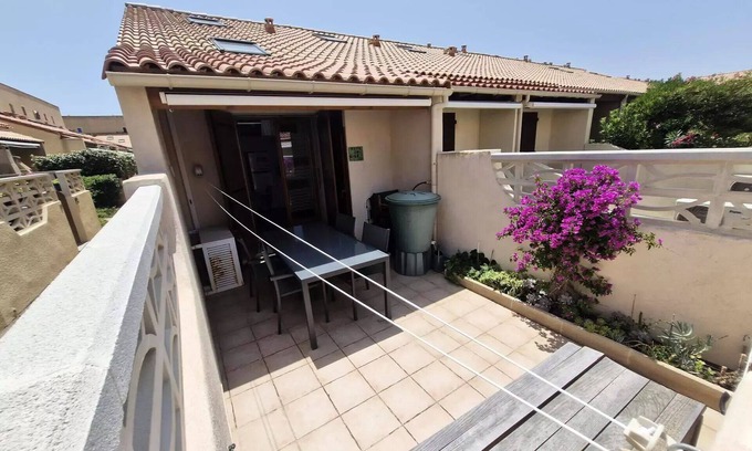 Leucate Villa | VILLA T1 CAB MEZZ sleeps 5 PORT LEUCATE