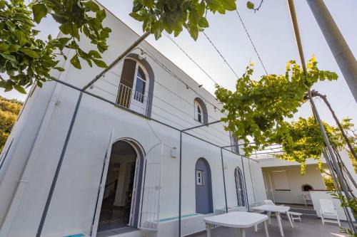 Sorrentini Villa | Villa Tina
