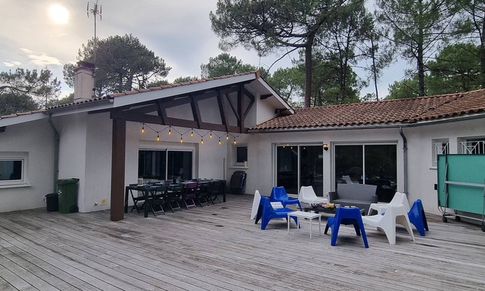 Lacanau Villa | Villa "Tré les Pins" *, 7 bedrooms, 100m from LAC DE LACANAU LAKE