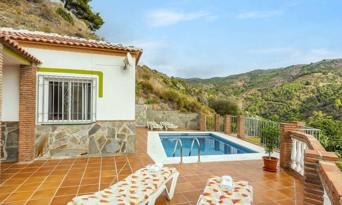 Nerja Villa | Villa Tranquila Nerja by Ruralidays