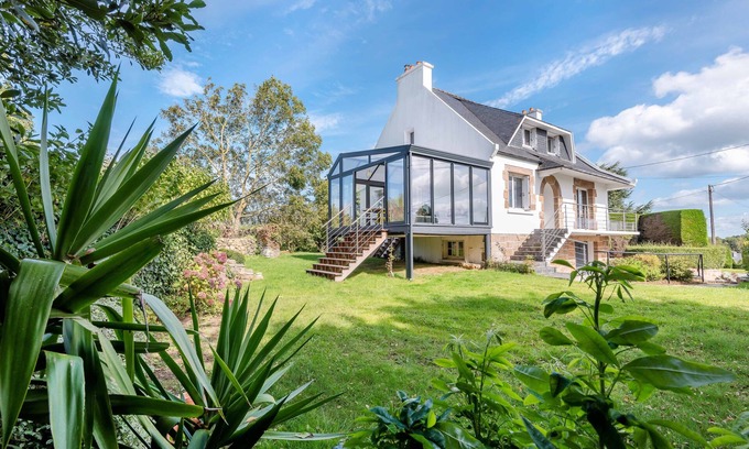 Plougasnou House | Villa Victorine: 8 pers. veranda near the wild coast