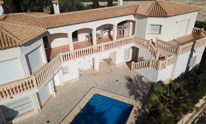Denia Villa | Villa 'Vista 28' with Sea View, Wi-Fi and Air Conditioning