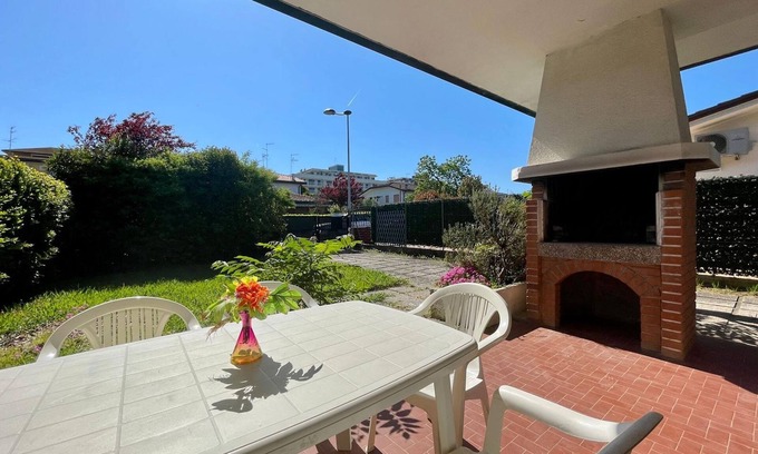 Porto Santa Margherita Villa | Villa with private garden