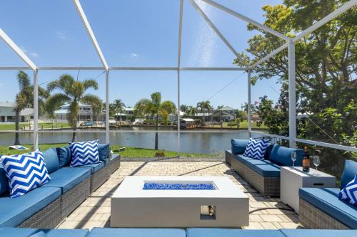 Pelican House | Villa Whispering Palms - Cape Coral - Roelens Vacations