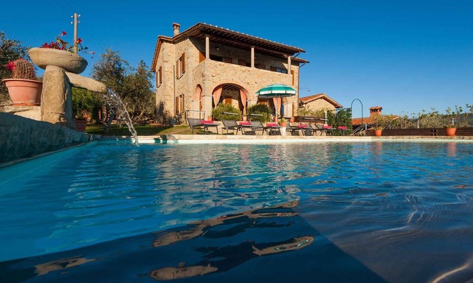 Castiglion Fiorentino Villa | Villa with pool and air conditioning
