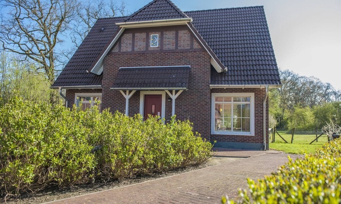 Bad Bentheim Villa | Villa with Garden Escape