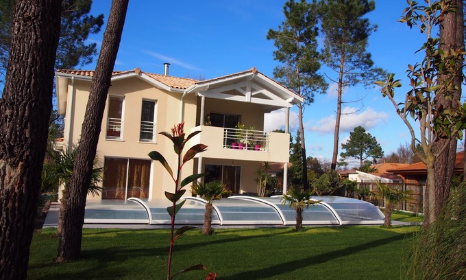 Lege-Cap-Ferret House | VILLA WITH HEATED SWIMMING POOL/HOUSE WITH HEATED POOL