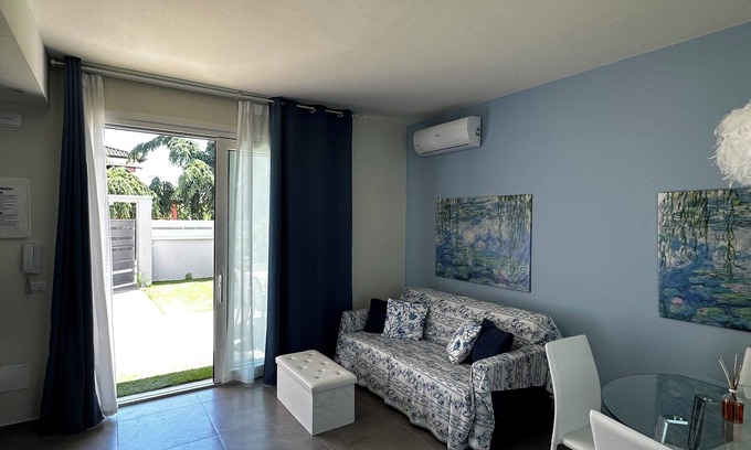 Lido delle Nazioni Villa | Villa with independent garden in Residence Polynesia