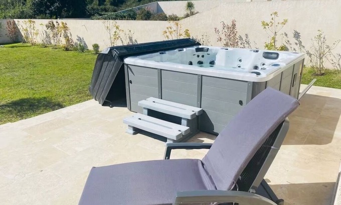 Solaro Villa | Villa with jacuzzi near the beach of Solaro and Solenzara