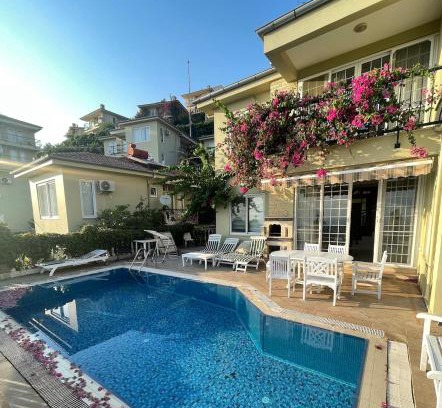 Kargicak Villa | Villa with pool in Goldcity tourism complex