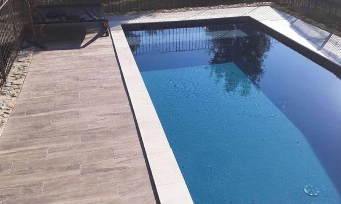 Jouques Villa | Villa with pool + unusual accommodation in a tree